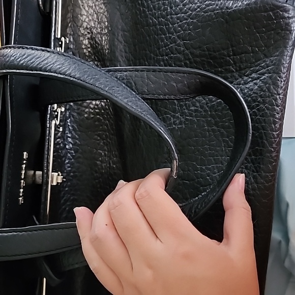 Cromia Genuine Leather Large Black Tote - Picture 8 of 9